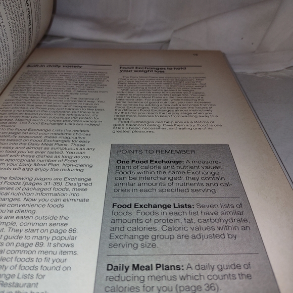 2 Better Homes and Gardens Cookbooks :Eat & Stay Slim, All-Time Favorite Beef Re - Picture 7 of 11